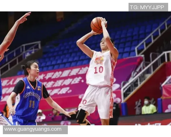 重庆网球队在选拔赛中以72分稳居积分榜首位